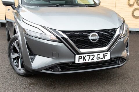 Nissan Qashqai DIG-T N-CONNECTA MHEV 10