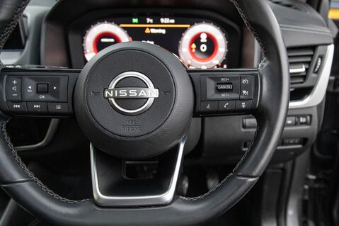 Nissan Qashqai DIG-T N-CONNECTA MHEV 20