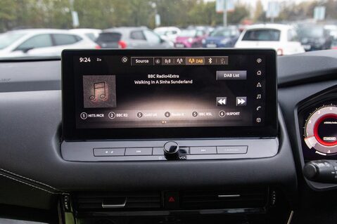 Nissan Qashqai DIG-T N-CONNECTA MHEV 23