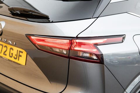 Nissan Qashqai DIG-T N-CONNECTA MHEV 9