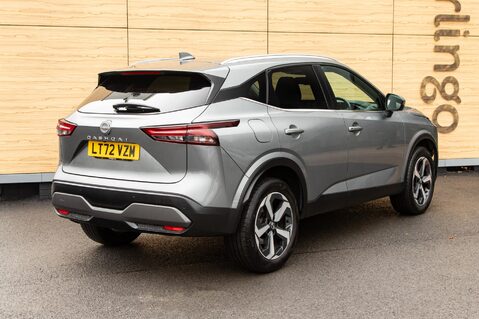 Nissan Qashqai DIG-T N-CONNECTA MHEV 2
