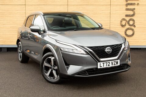 Nissan Qashqai DIG-T N-CONNECTA MHEV 1