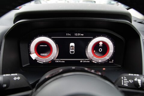 Nissan Qashqai DIG-T N-CONNECTA MHEV 15