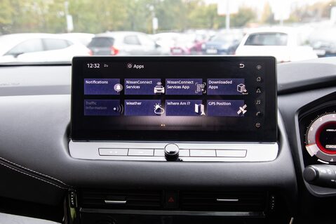 Nissan Qashqai DIG-T N-CONNECTA MHEV 26