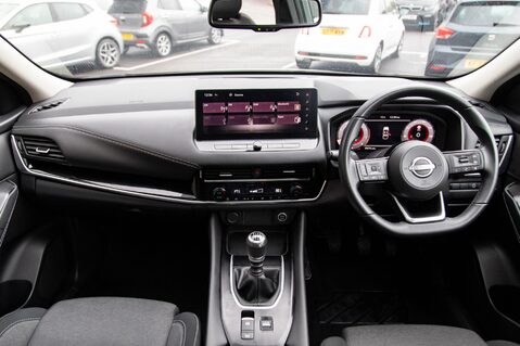 Nissan Qashqai DIG-T N-CONNECTA MHEV 3
