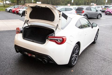 Toyota GT86 D-4S PRO 33