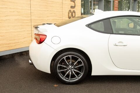 Toyota GT86 D-4S PRO 7