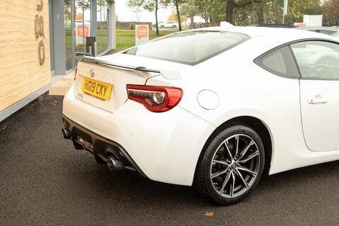 Toyota GT86 D-4S PRO 8