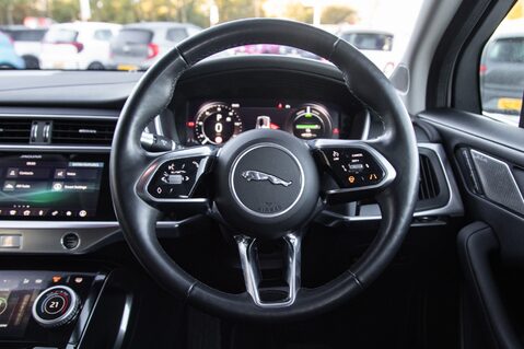 Jaguar I-Pace SE 22