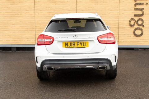 Mercedes-Benz GLA Class GLA 200 D 4MATIC AMG LINE EXECUTIVE 6