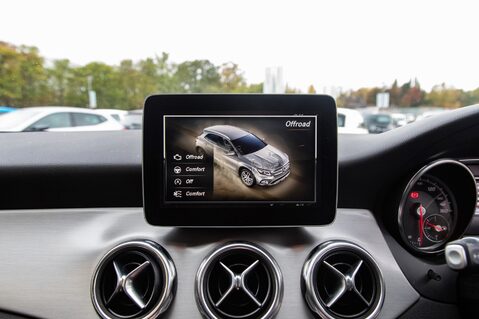 Mercedes-Benz GLA Class GLA 200 D 4MATIC AMG LINE EXECUTIVE 35