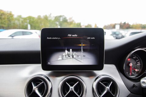 Mercedes-Benz GLA Class GLA 200 D 4MATIC AMG LINE EXECUTIVE 22