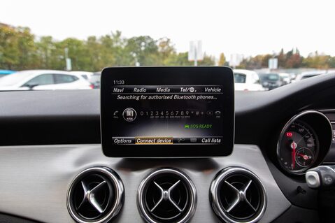 Mercedes-Benz GLA Class GLA 200 D 4MATIC AMG LINE EXECUTIVE 28