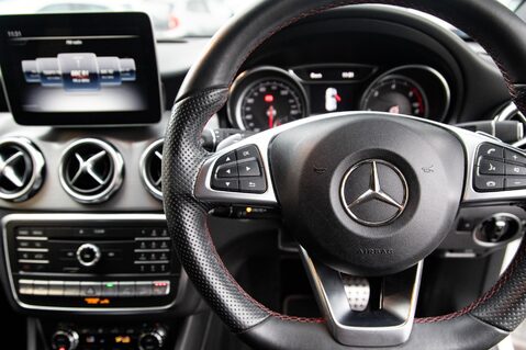 Mercedes-Benz GLA Class GLA 200 D 4MATIC AMG LINE EXECUTIVE 19