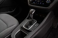 Hyundai IONIQ SE CONNECT MHEV 31
