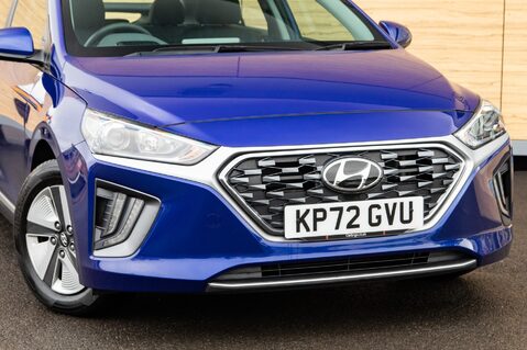 Hyundai IONIQ SE CONNECT MHEV 11
