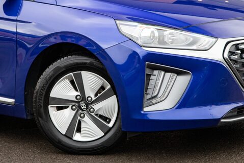 Hyundai IONIQ SE CONNECT MHEV 10