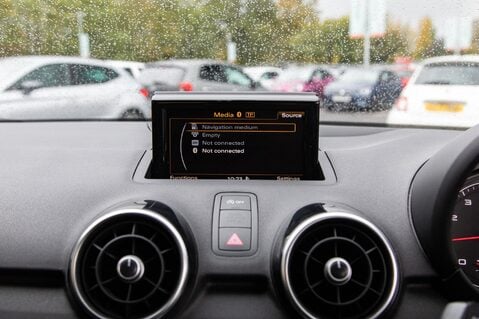 Audi A1 SPORTBACK TFSI S LINE NAV 26