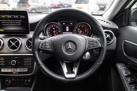 Mercedes-Benz GLA Class GLA 180 URBAN EDITION 20