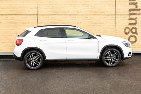 Mercedes-Benz GLA Class GLA 180 URBAN EDITION 12