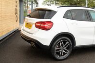 Mercedes-Benz GLA Class GLA 180 URBAN EDITION 8