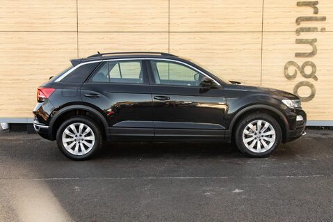 Volkswagen T-Roc SE TSI 12