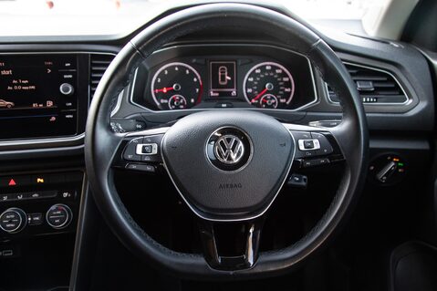 Volkswagen T-Roc SE TSI 21