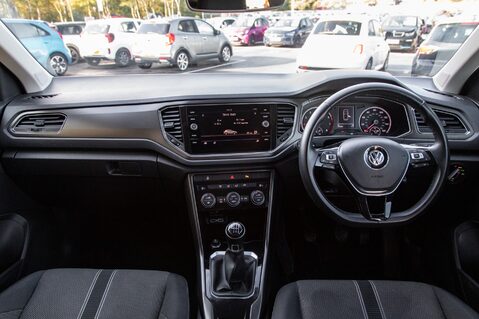 Volkswagen T-Roc SE TSI 3