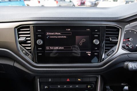 Volkswagen T-Roc SE TSI 25