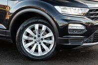 Volkswagen T-Roc SE TSI 10