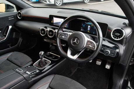 Mercedes-Benz A Class A 200 AMG LINE EXECUTIVE
