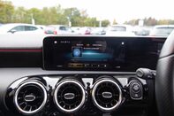 Mercedes-Benz A Class A 200 AMG LINE EXECUTIVE 28