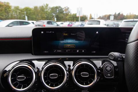 Mercedes-Benz A Class A 200 AMG LINE EXECUTIVE 29