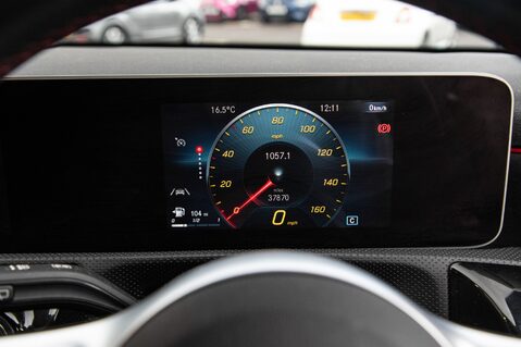 Mercedes-Benz A Class A 200 AMG LINE EXECUTIVE 16