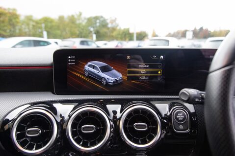 Mercedes-Benz A Class A 200 AMG LINE EXECUTIVE 30