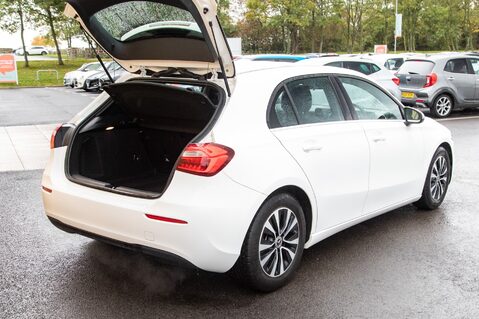 Mercedes-Benz A Class A 180 SE 38