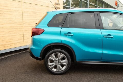Suzuki Vitara SZ-T BOOSTERJET MHEV 7