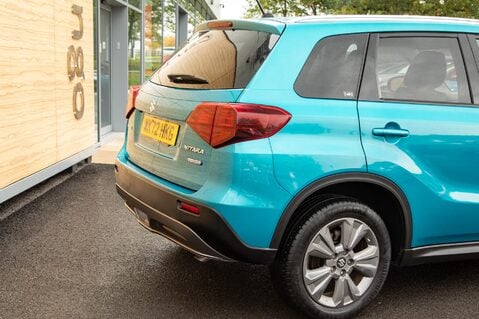Suzuki Vitara SZ-T BOOSTERJET MHEV 8