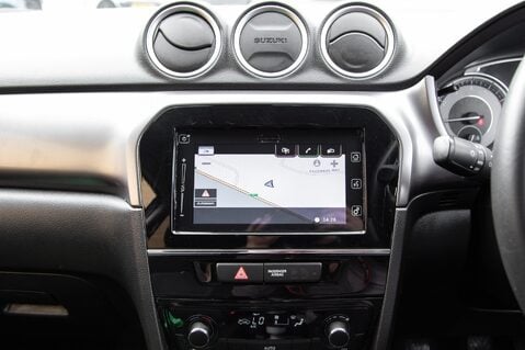 Suzuki Vitara SZ-T BOOSTERJET MHEV 25