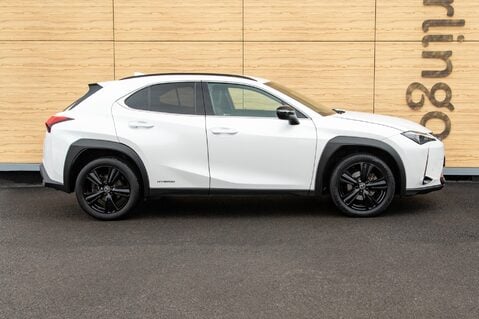 Lexus Ux 250H 12