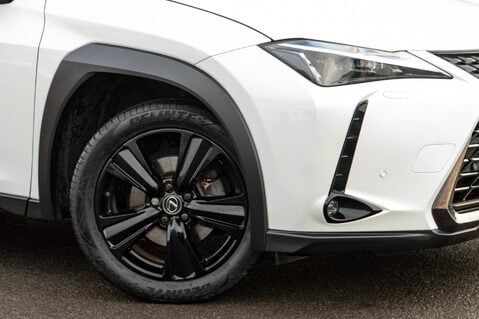 Lexus Ux 250H 10