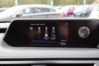 Lexus Ux 250H 24