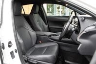 Lexus Ux 250H 33