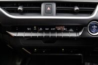 Lexus Ux 250H 35