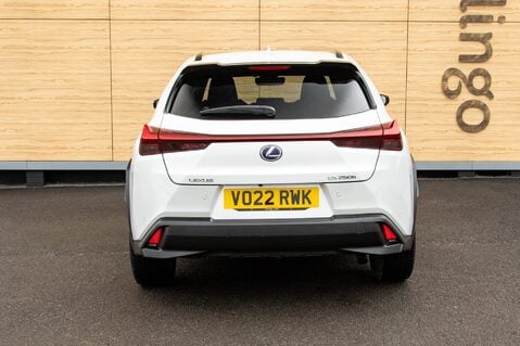 Lexus Ux 250H 6