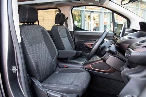 Peugeot Rifter PURETECH S/S GT LINE 31