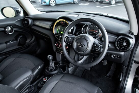 Mini Hatch COOPER CLASSIC