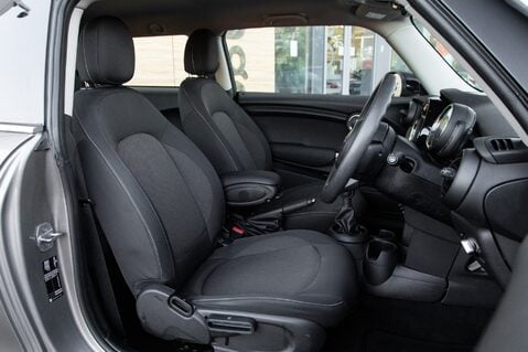 Mini Hatch COOPER CLASSIC 28