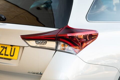 Toyota Auris VVT-I EXCEL TOURING SPORTS TSS 9