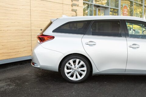 Toyota Auris VVT-I EXCEL TOURING SPORTS TSS 7